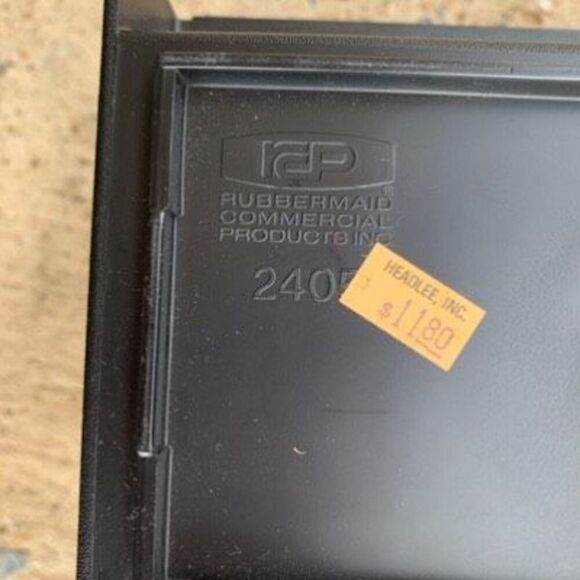 Rubbermaid Commercial Products 2400 Index Recipe Card Box With Cards - Picture 8 of 10